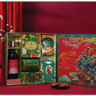 Hộp quà tặng - Ngọc Tước Vinh